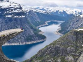 Trolltunga (Odda) é um dos destinos surreais na Noruega