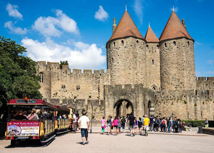 Carcassone na França é uma das cidades medievais que farão você viajar de volta no tempo
