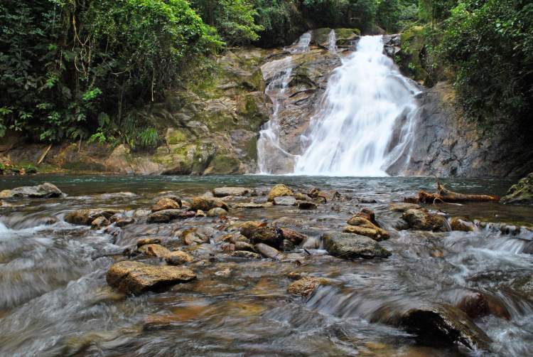 Passear na Cachoeira do Ribeirão do Itu é uma das razões para conhecer Maresias