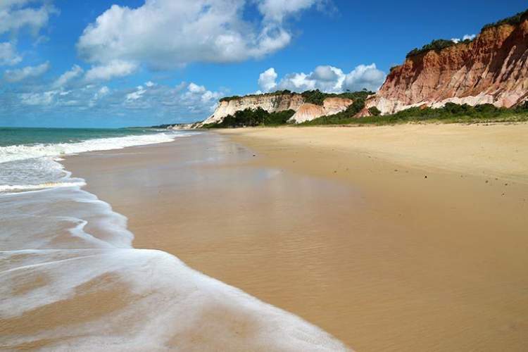Praia Taípe é uma das melhores praias de Arraial D'Ajuda