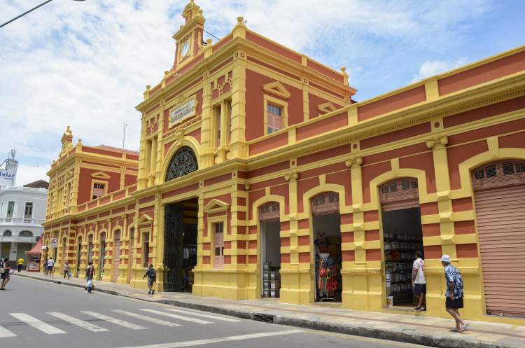 Mercado Municipal Adolpho Lisboa é um dos melhores pontos turísticos do Amazonas