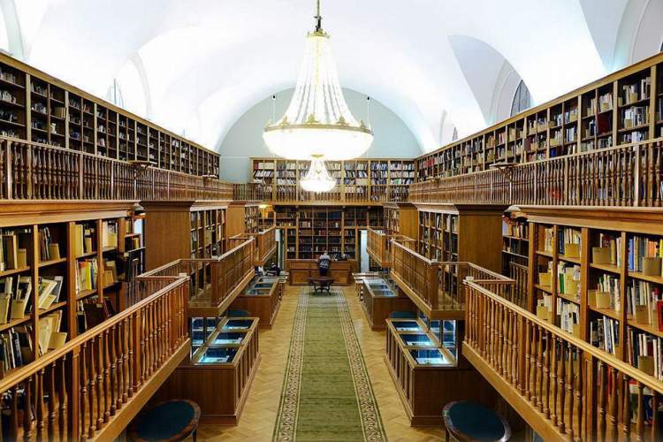Biblioteca Nacional da Rússia é uma das atrações gratuitas em São Petersburgo