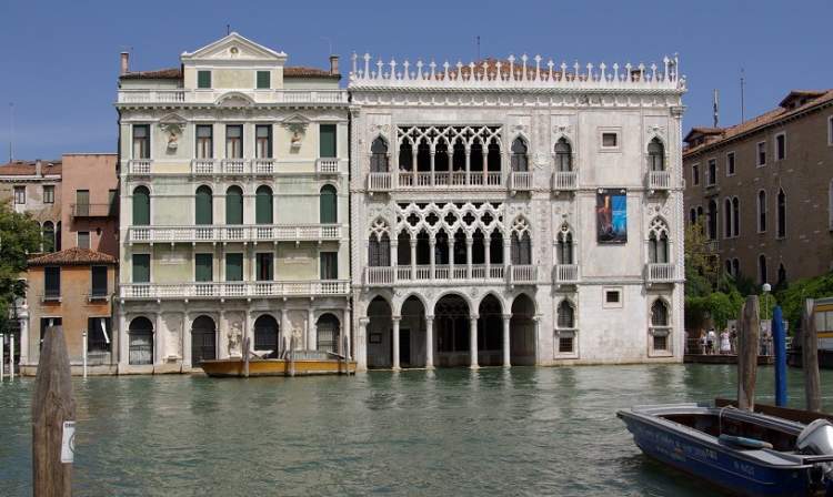 Conhecer o Palácio Ca’ Rezzonico é uma das dicas para quem vai viajar a Veneza
