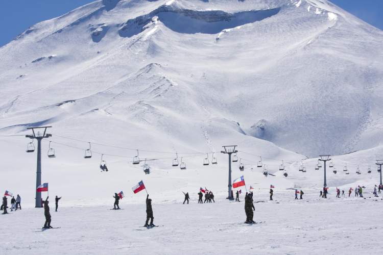 Corralco no Chile é um dos destinos de esqui na América do Sul