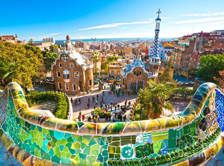 Parc Güell é uma das atrações gratuitas em Barcelona