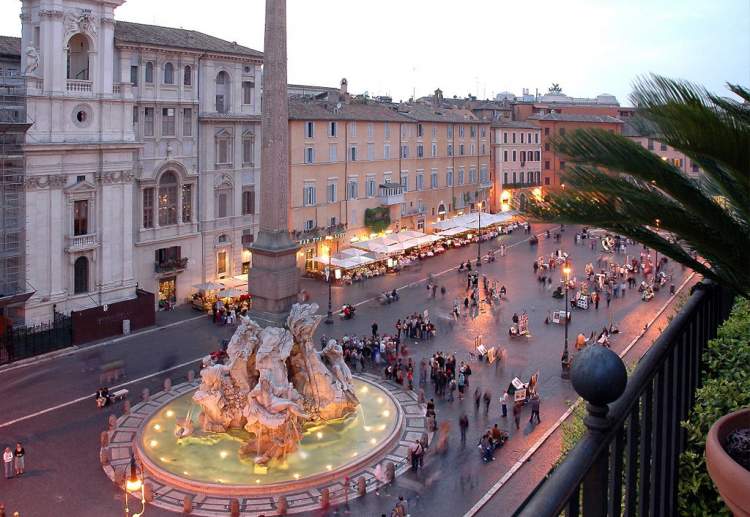 Piazza Navona é uma das atrações gratuitas em Roma