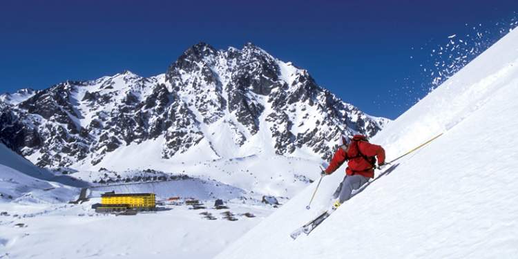 Portillo no Chile é um dos destinos de esqui na América do Sul