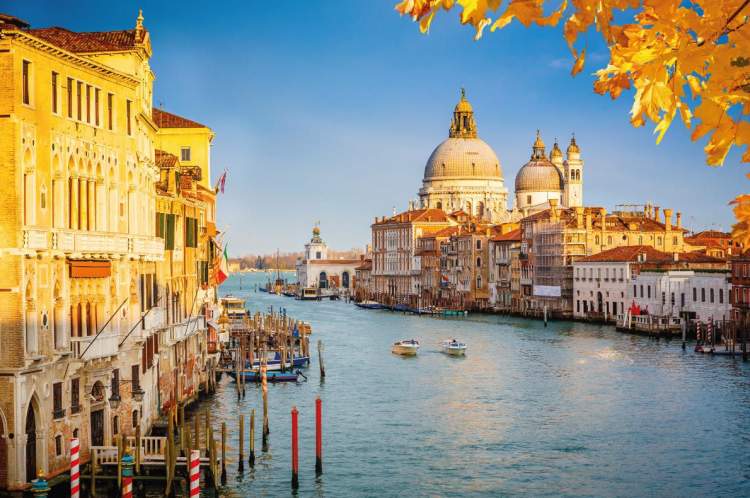 ir no outono é uma das dicas para quem vai viajar a Veneza