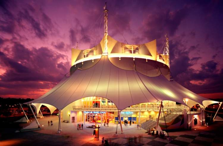Ir no Cirque du Solei é uma das ideias do que fazer em Orlando