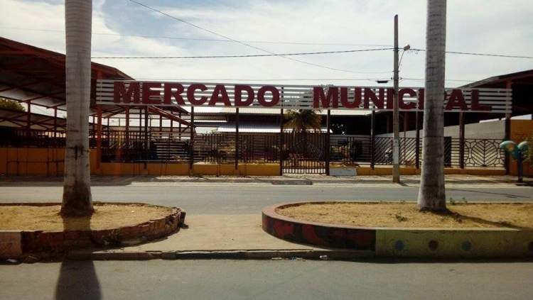 Mercado Municipal em Itacarambi Minas Gerais
