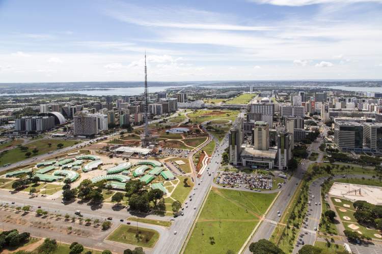 Brasília é um dos destinos no Brasil baratos para viajar nas férias