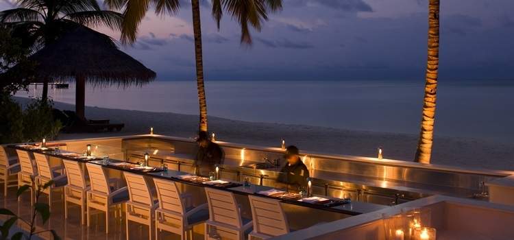 Comer no Royal Garden Café é uma das dicas para fazer uma viagem econômica para as ilhas Maldivas