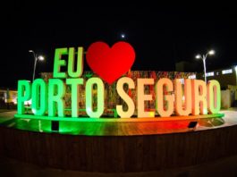 Letreiro - Eu Amo Porto Seguro - em Porto Seguro, Bahia.