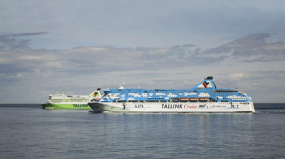 Ferry Tallink Cruise de Tallinn para Helsinque no Golfo da Finlândia
