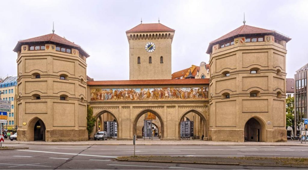 Portal Isartor em Munique - Alemanha