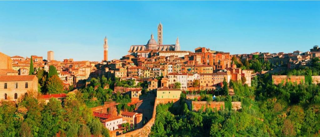 Cenário de Siena, uma bela cidade medieval na Toscana, Itália.