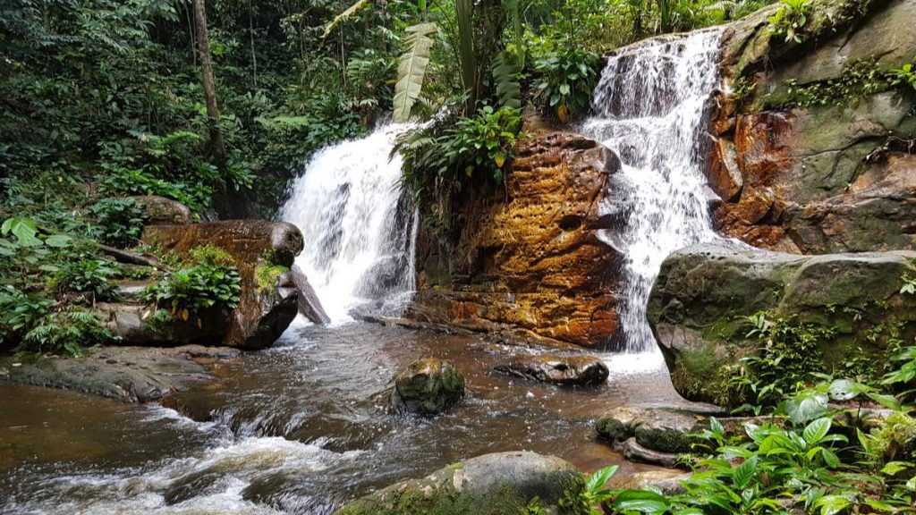 Cachoeira da onça em Presidente Figueiredo - Amazonas
