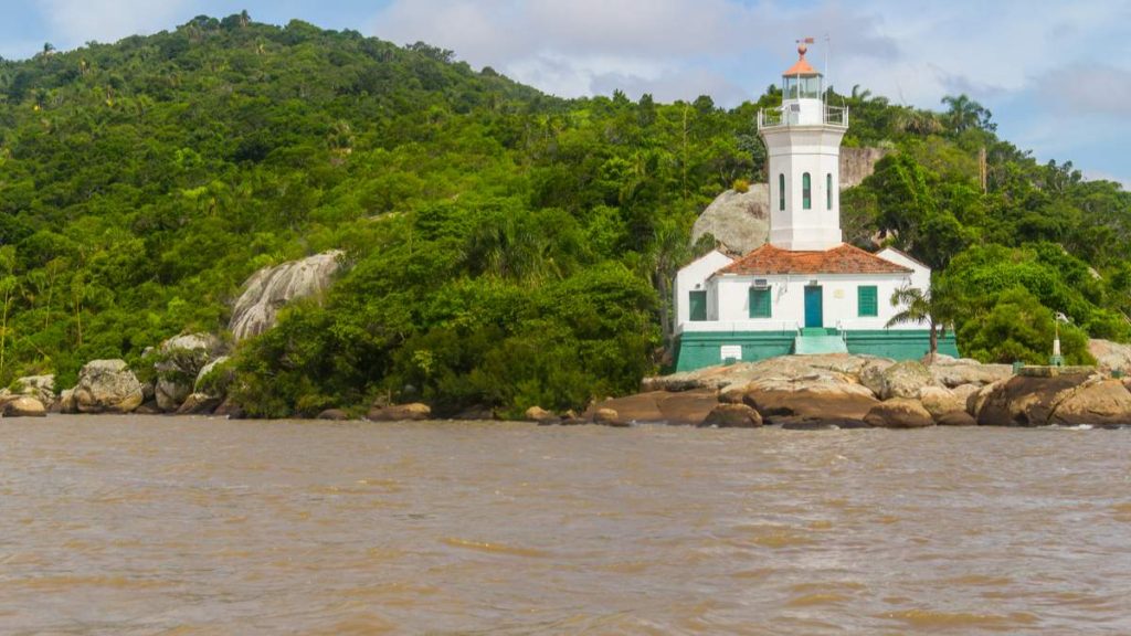 Farol de Itapuã no lago Guaíba em Viamão - Rio Grande do Sul