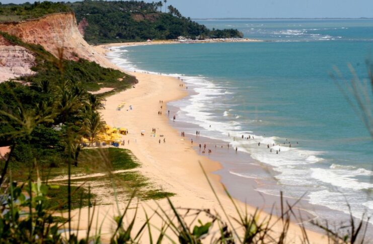 10 Melhores Praias de Porto Seguro: Descubra o Paraíso no Litoral Brasileiro